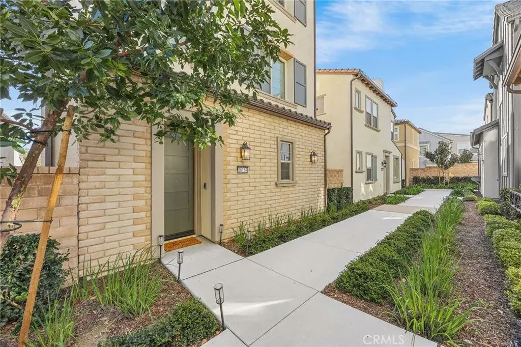 16164 Paddock, Chino