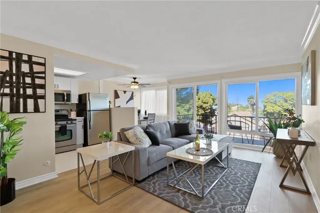 2030 S Cabrillo Avenue 206, San Pedro