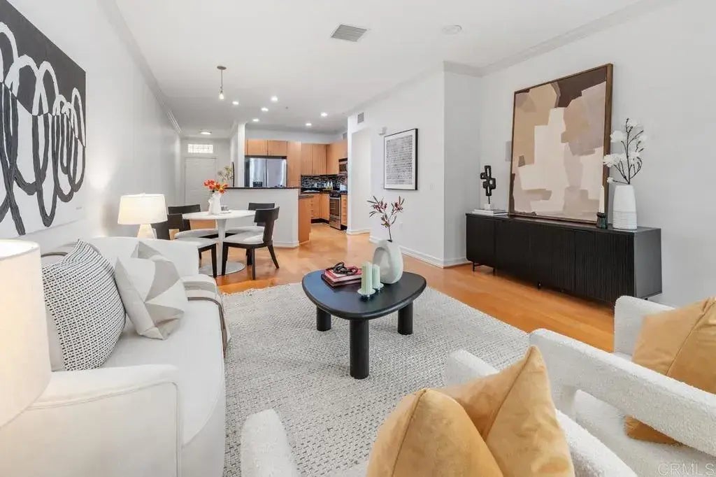 Photo of Listing #PTP2601202