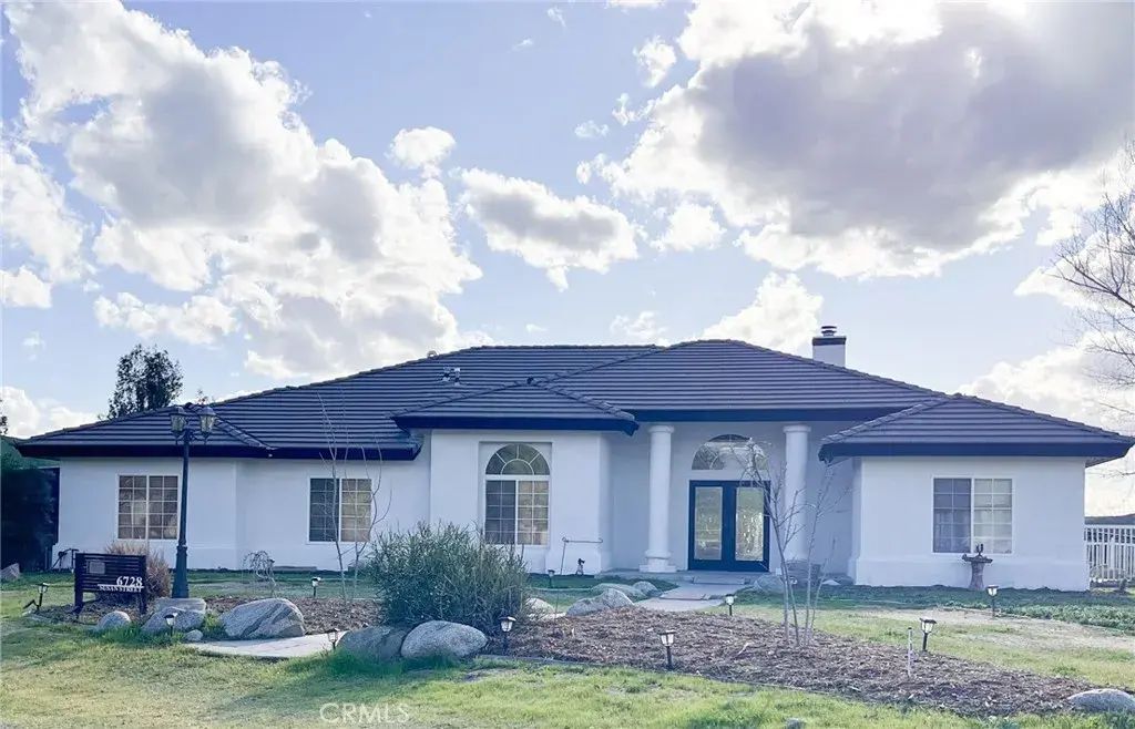 6728 Susan Street, Bakersfield