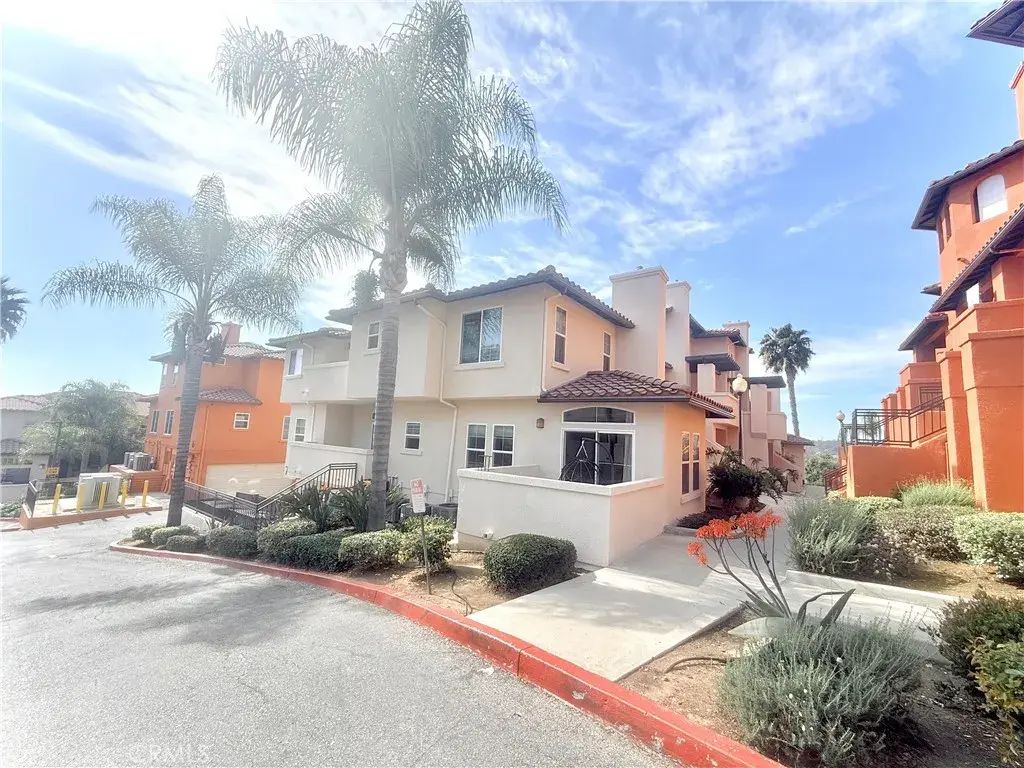 3711 Baldwin 702, Los Angeles