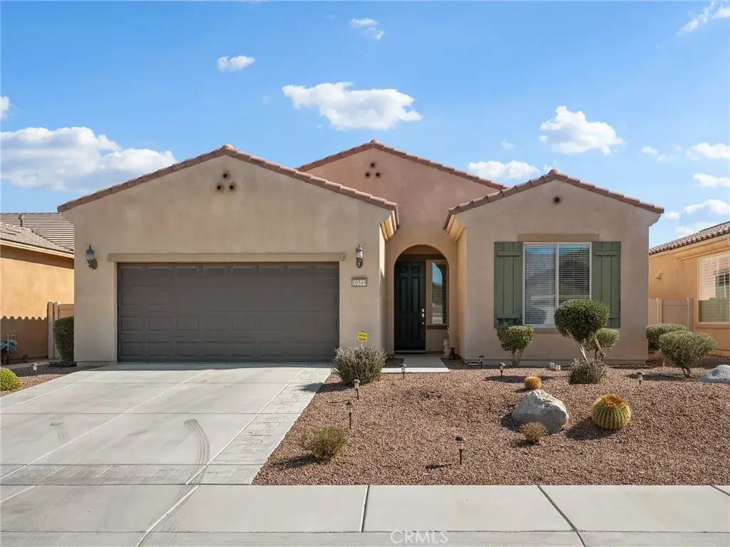 10549 Green Valley Road, Apple Valley