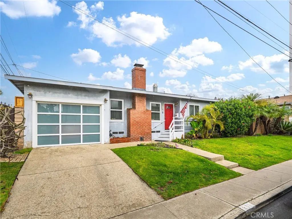 211 E Pine Avenue, El Segundo