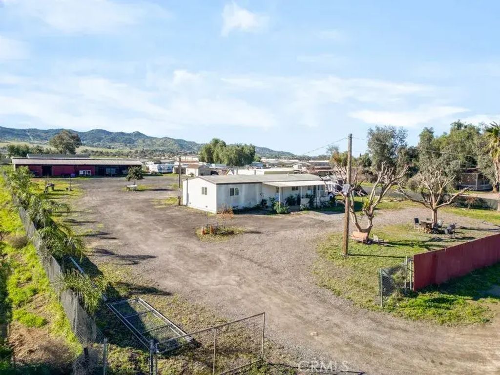 31721 Meadow Blossom, Nuevo