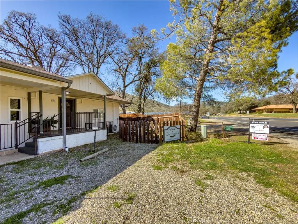 5275 State Highway 49 North, Mariposa