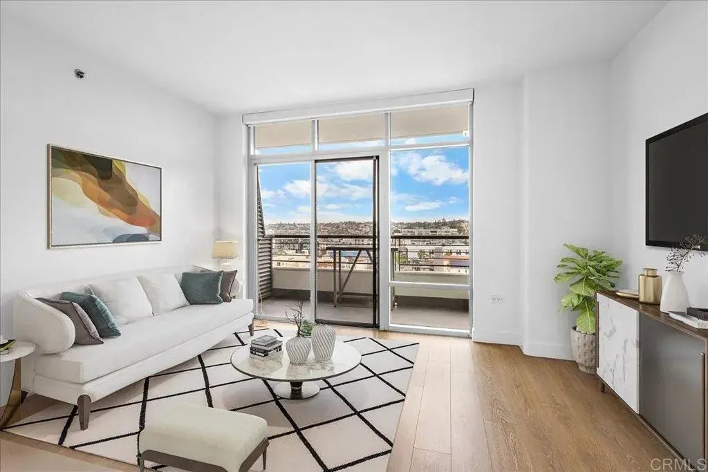 425 W Beech Street 1457, 