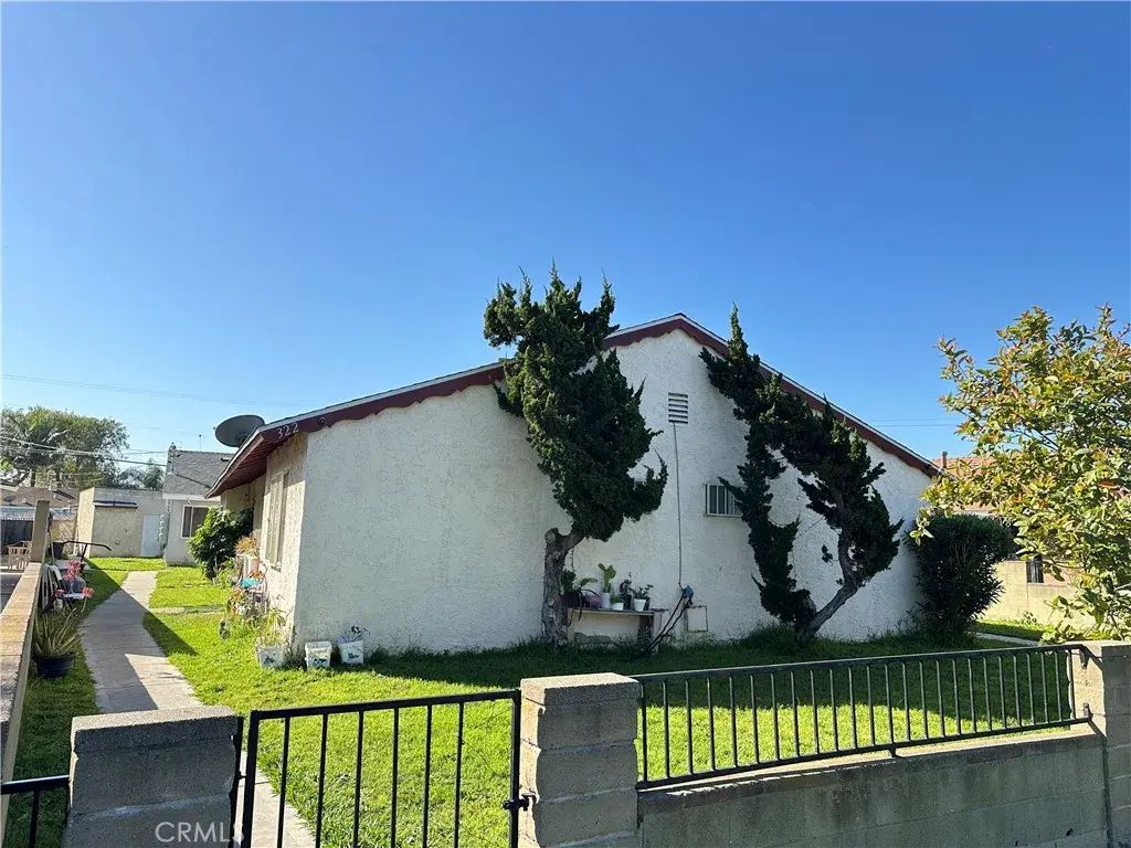 320 E 236th Street, Carson