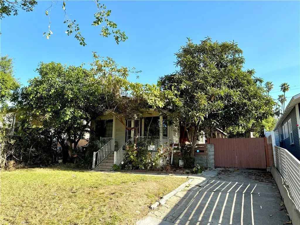 3937 Revere, Los Angeles