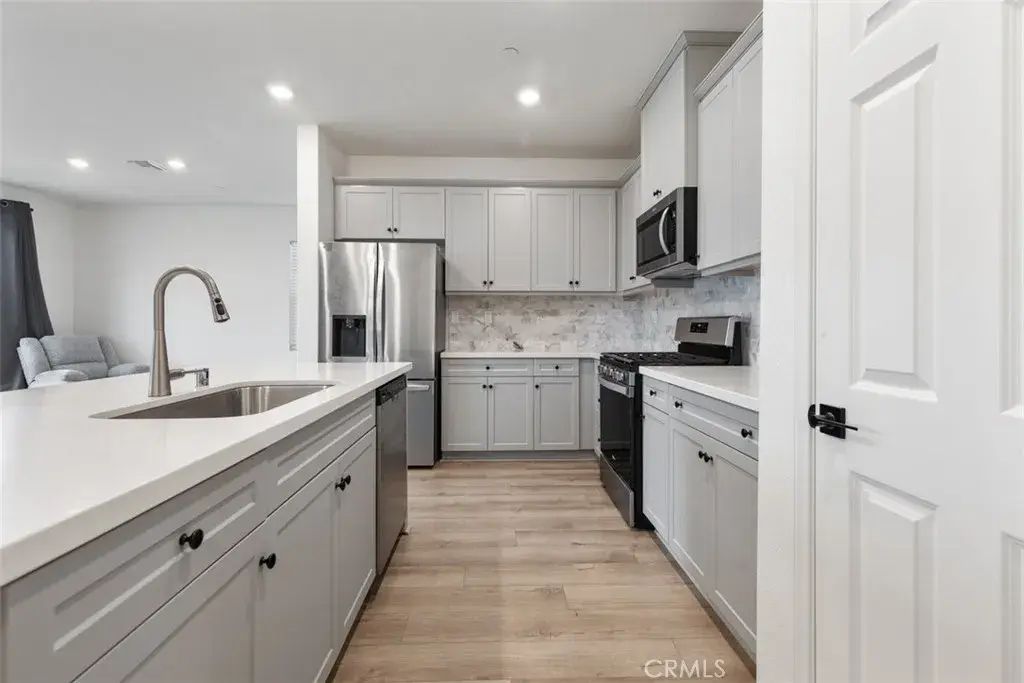 30760 Vera Cruz Circle, Winchester