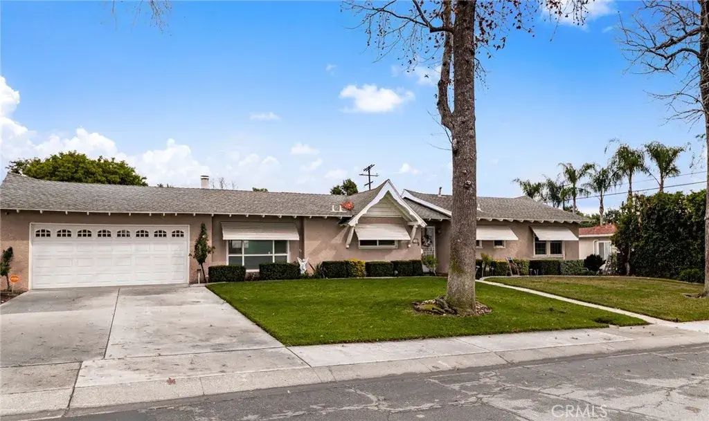 296 S Laurel, Upland