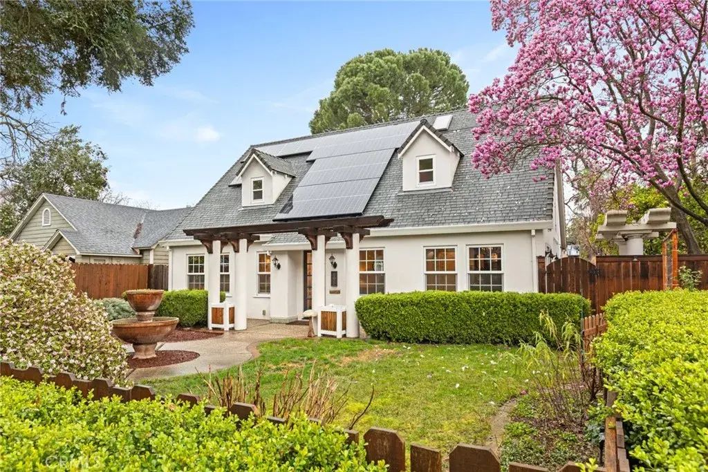 496 E 3rd, Chico