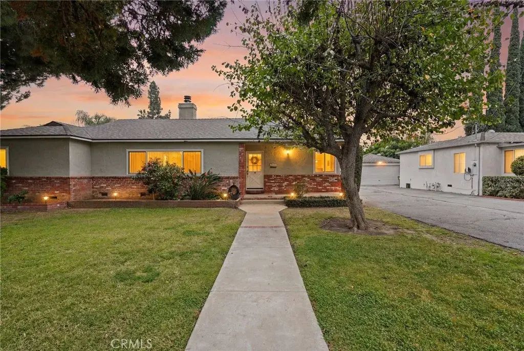 15934 Kittridge, Lake Balboa