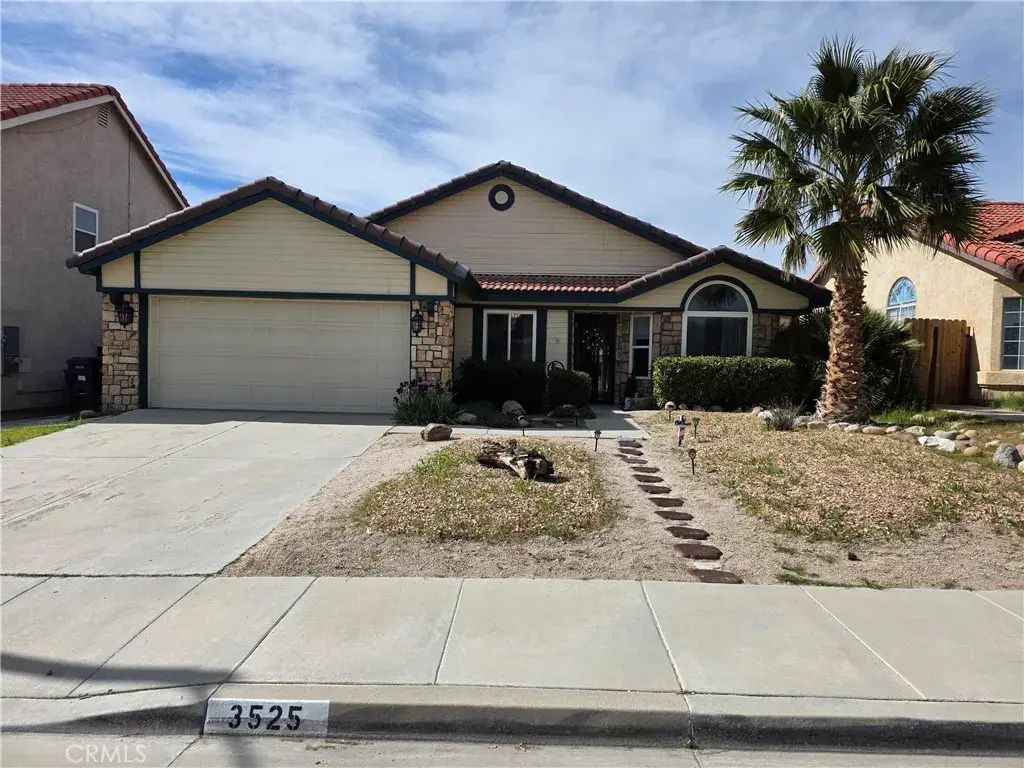 3525 Fernwood, Rosamond