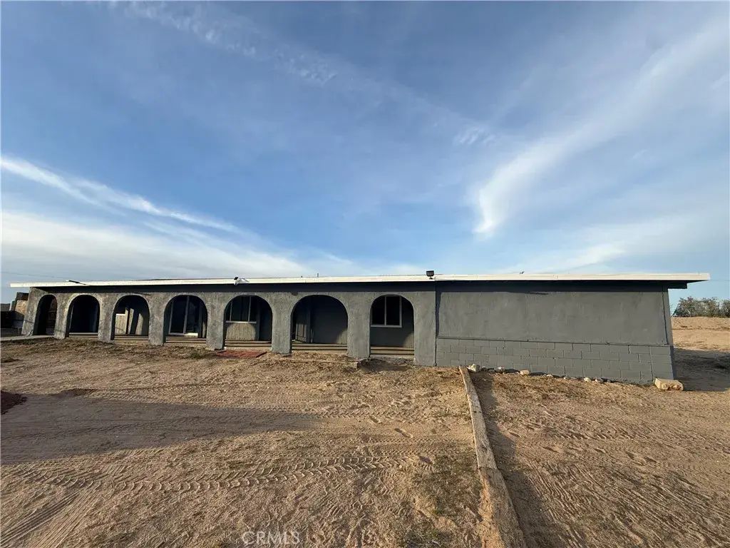 32883 Newberry Road, Newberry Springs