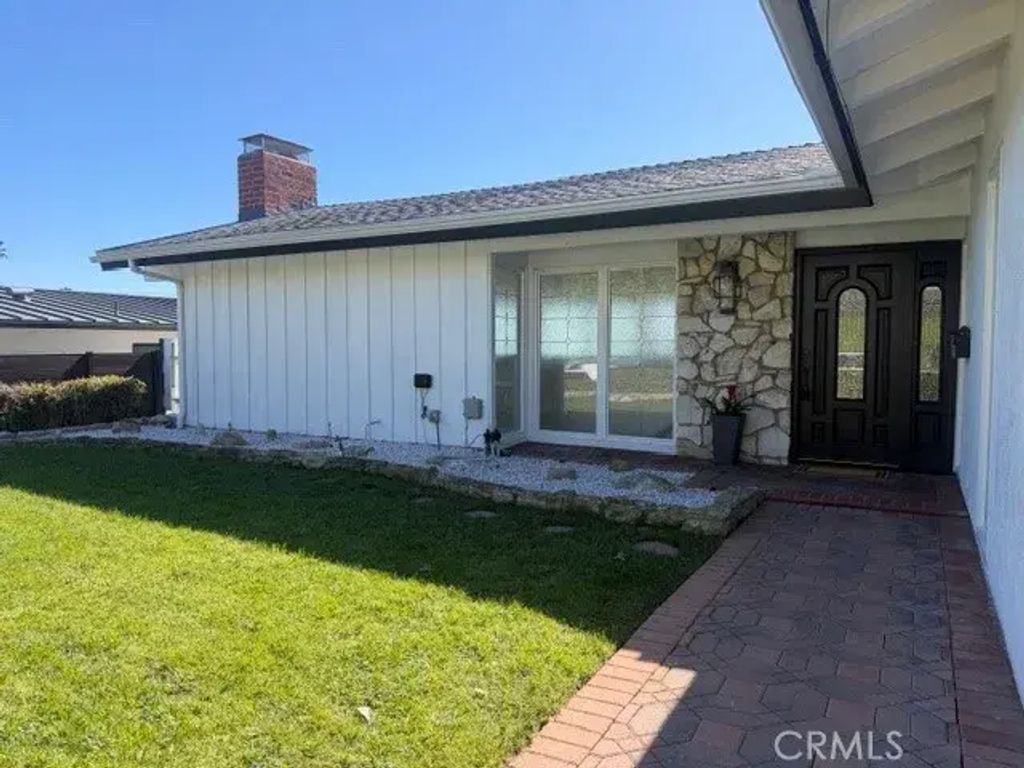 2145 Mcrae, San Pedro
