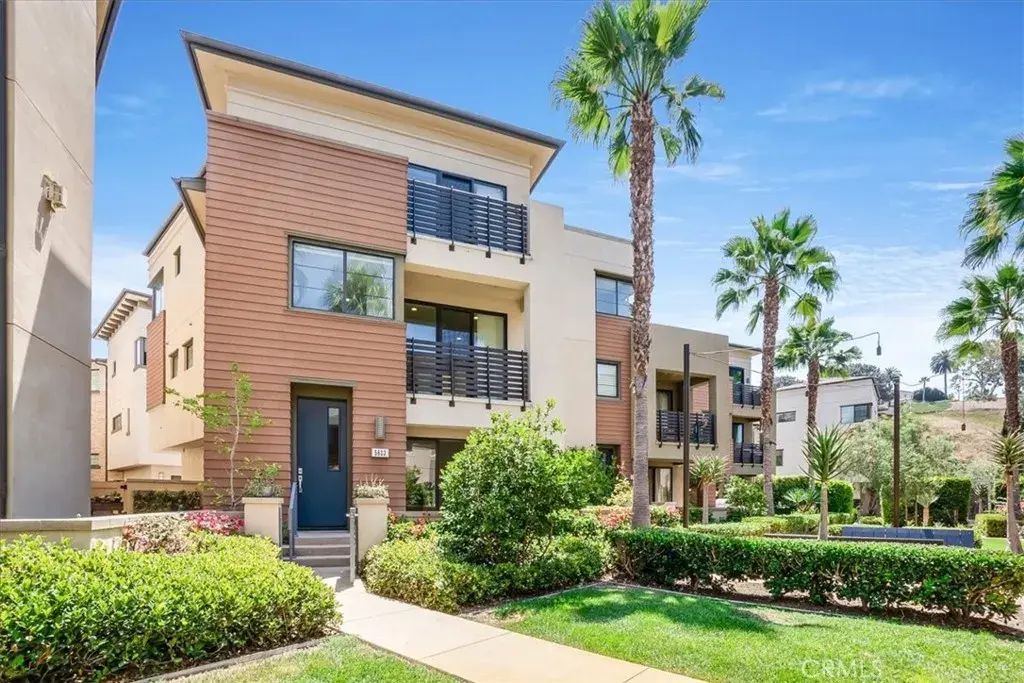5823 E Seaglass Circle, Playa Vista
