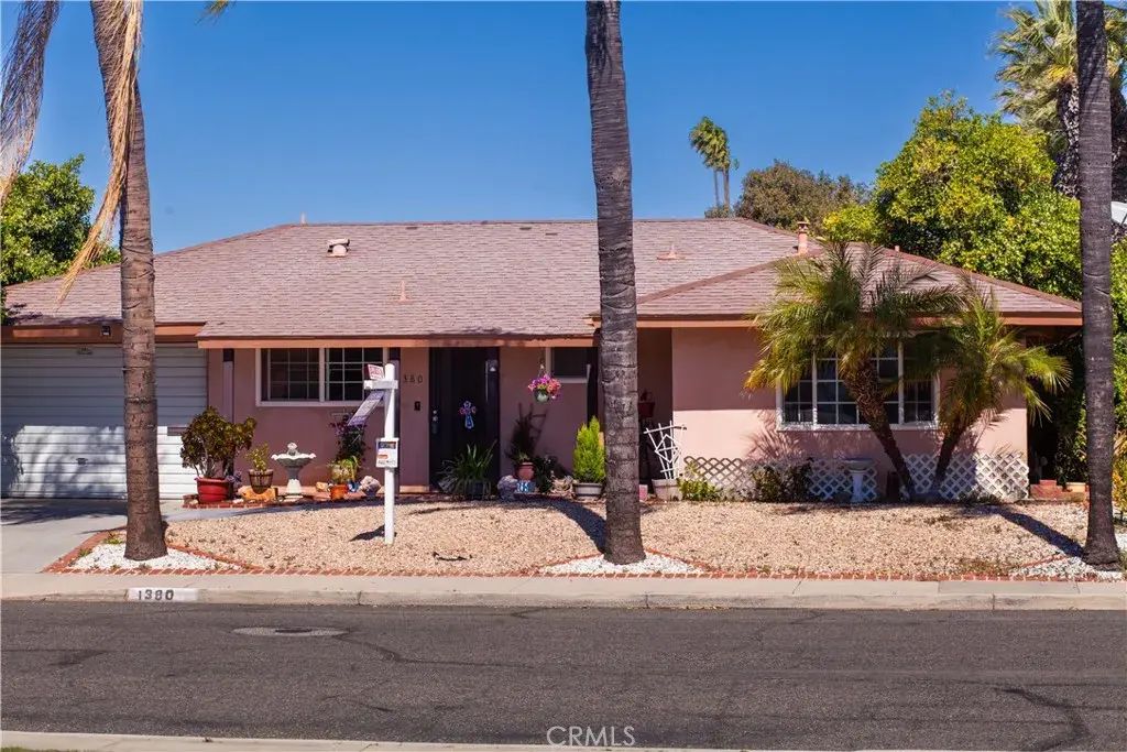1380 Teakwood, Hemet