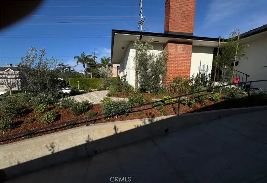 10504 Dunleer Drive, Los Angeles