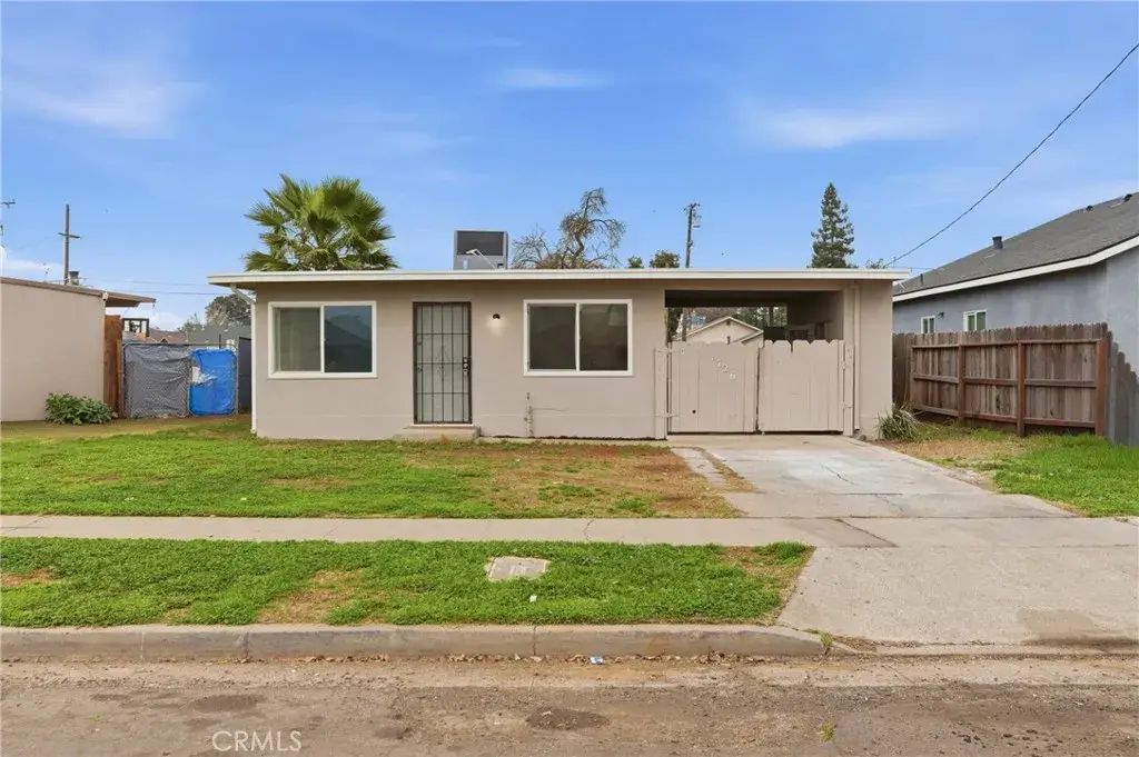 1726 E 23rd, Merced