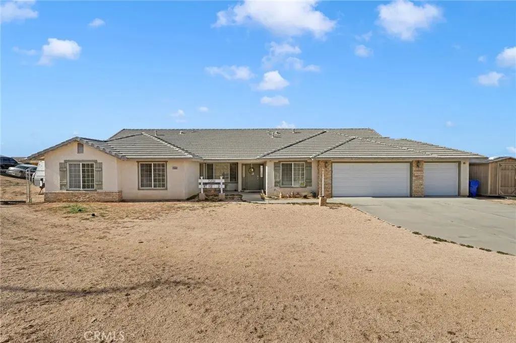 25850 Mountain View, Apple Valley