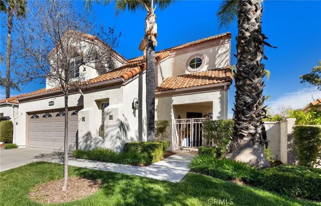 40296 Via Estrada, Murrieta