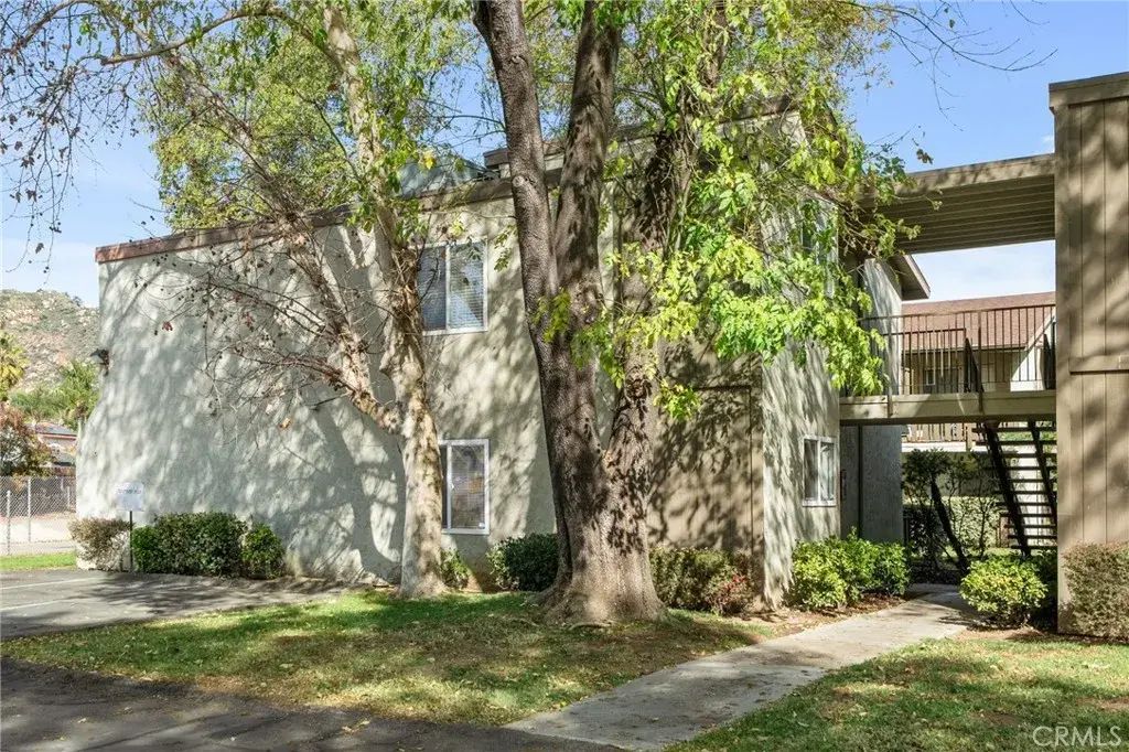 2536 White Oak Place 5, Escondido