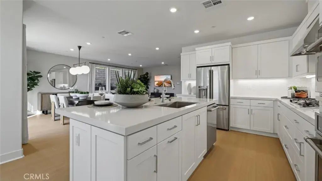 704 Guy Turner Drive, Camarillo