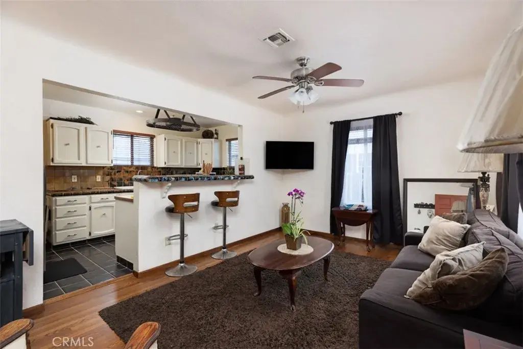 5851 Premiere Avenue, Lakewood