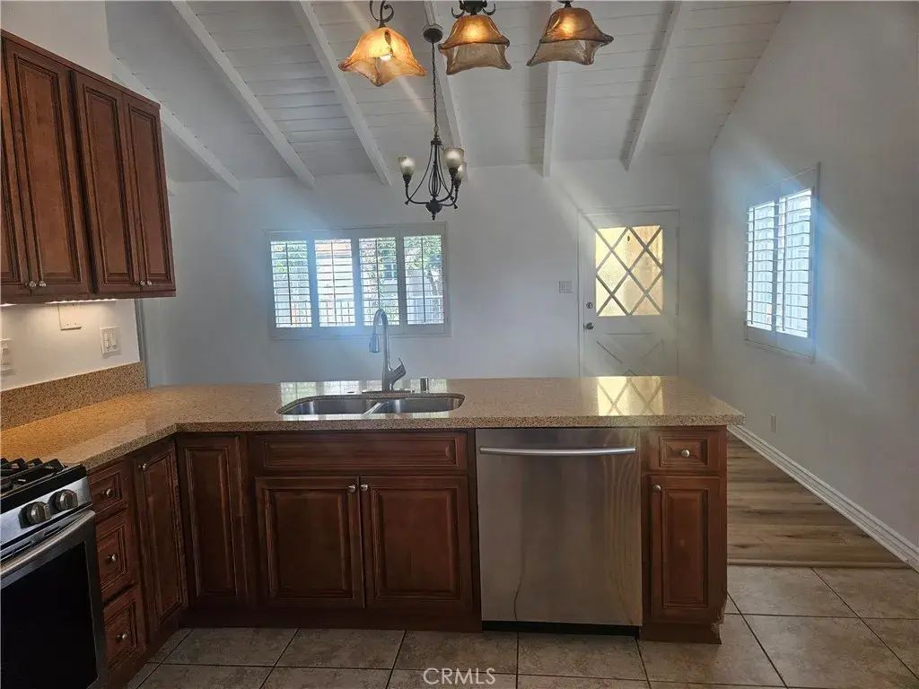 17439 Kingsbury, Granada Hills