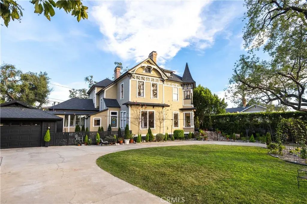 250 N Primrose Avenue, Monrovia