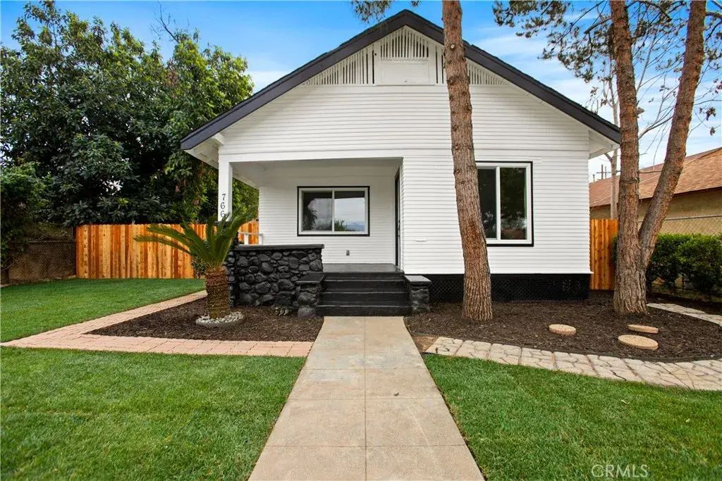 766 W Center, Pomona