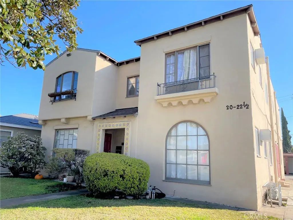 22 N Bushnell Avenue, Alhambra