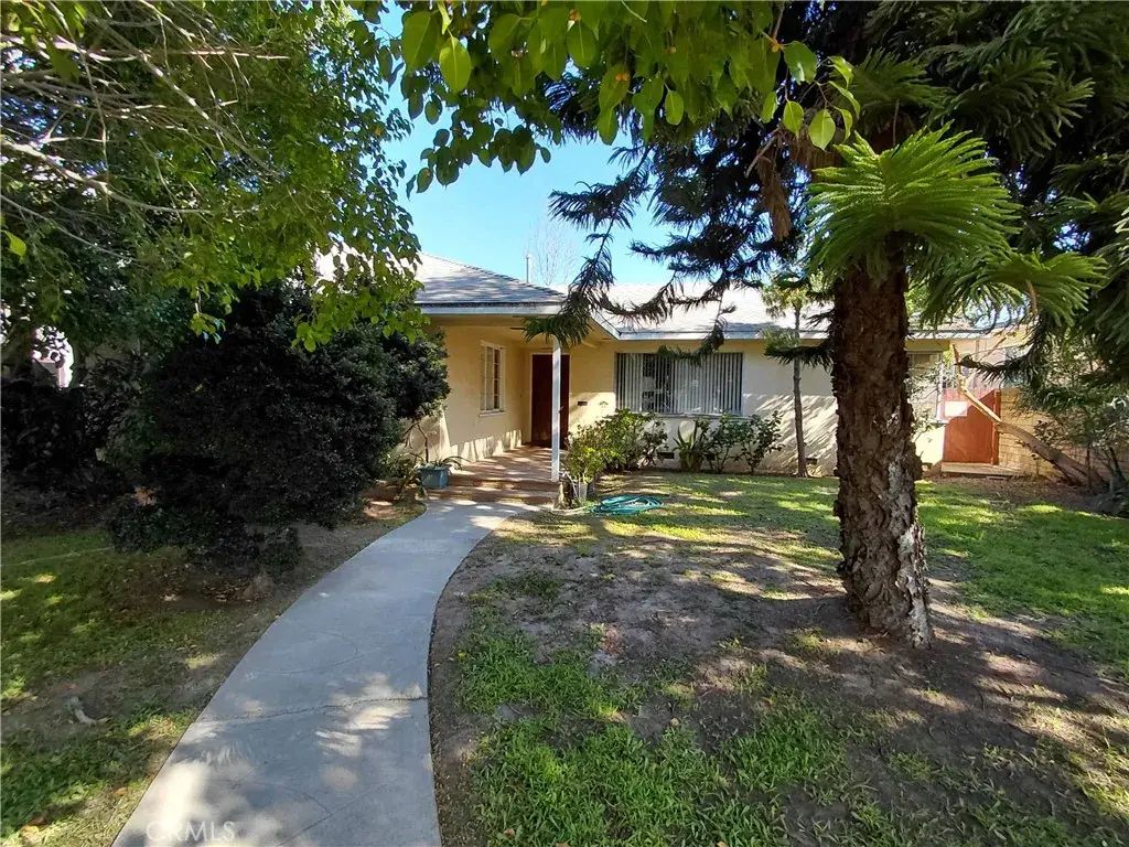 3908 Elm Avenue, Long Beach
