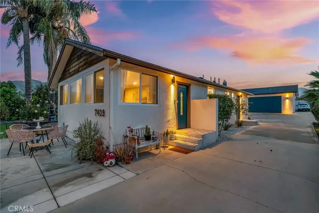 7409 Palm, Highland