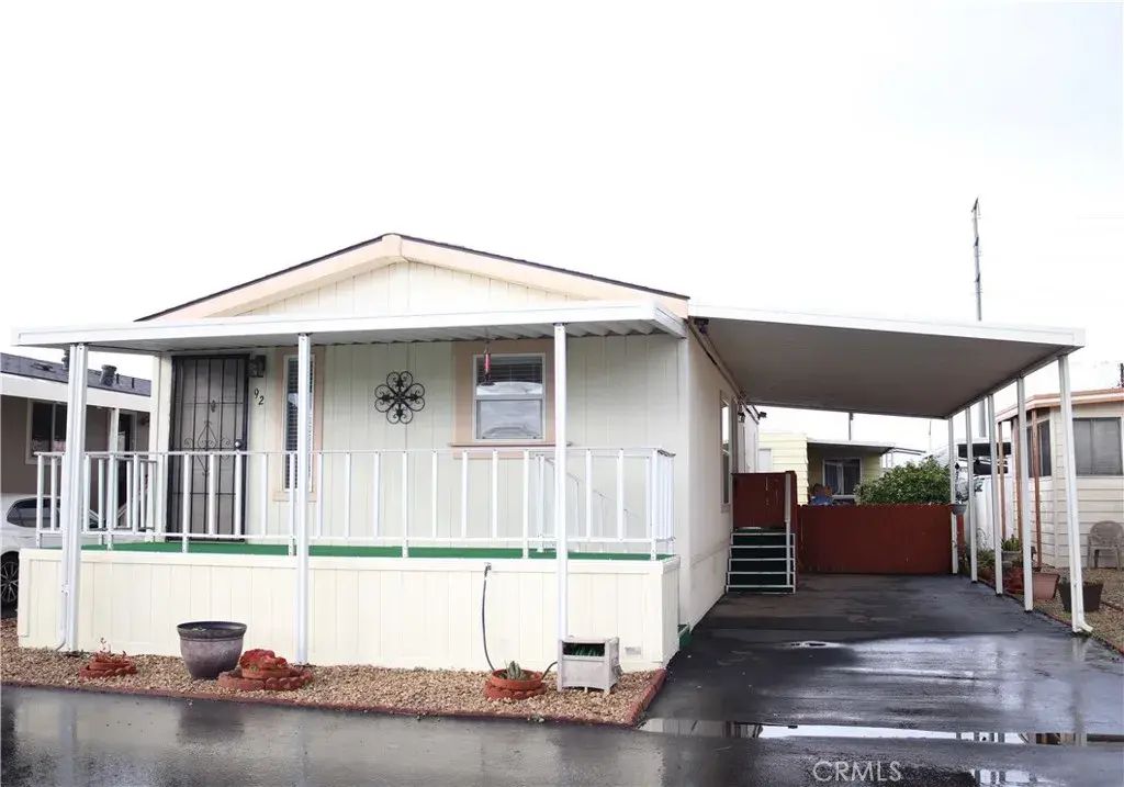1701 S Thornburg 92, Santa Maria