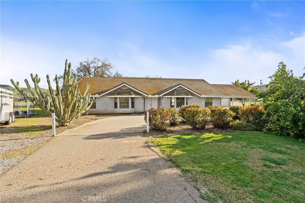 39500 Millwood C, Woodlake