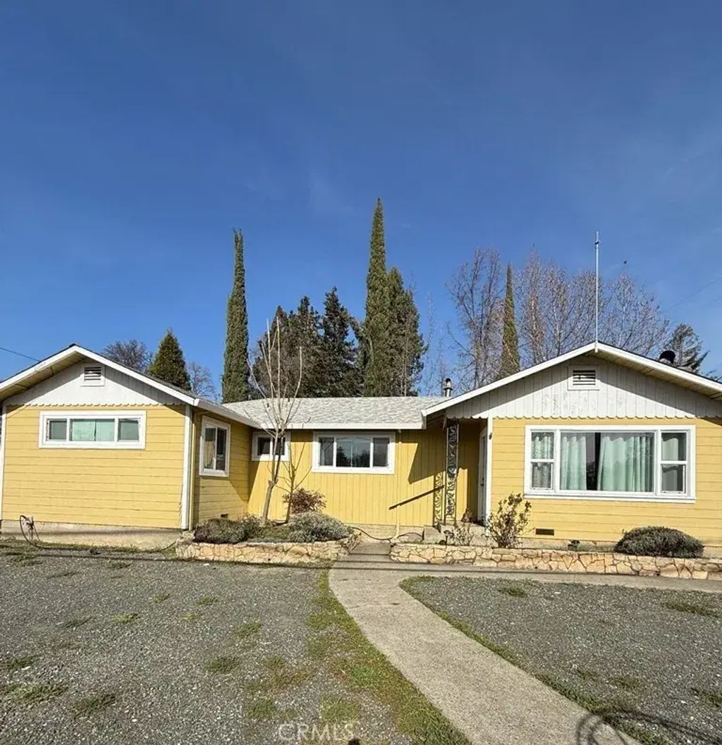 610 11th Street, Lakeport
