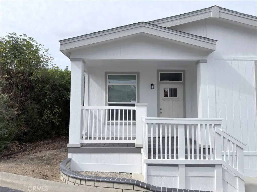 2130 Sunset 69, Vista