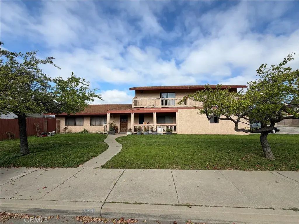 1309 E Olive, Lompoc