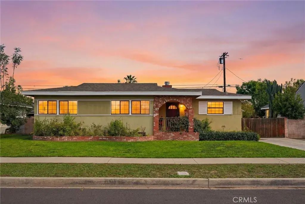 9952 Gaynor Avenue, North Hills