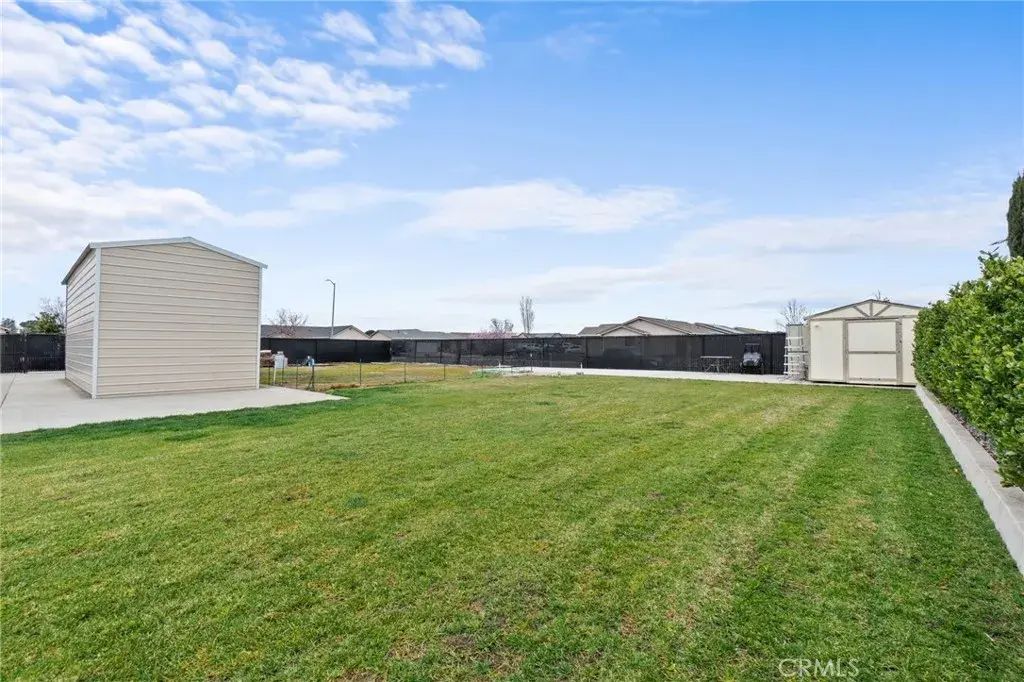 685 Larie, Red Bluff