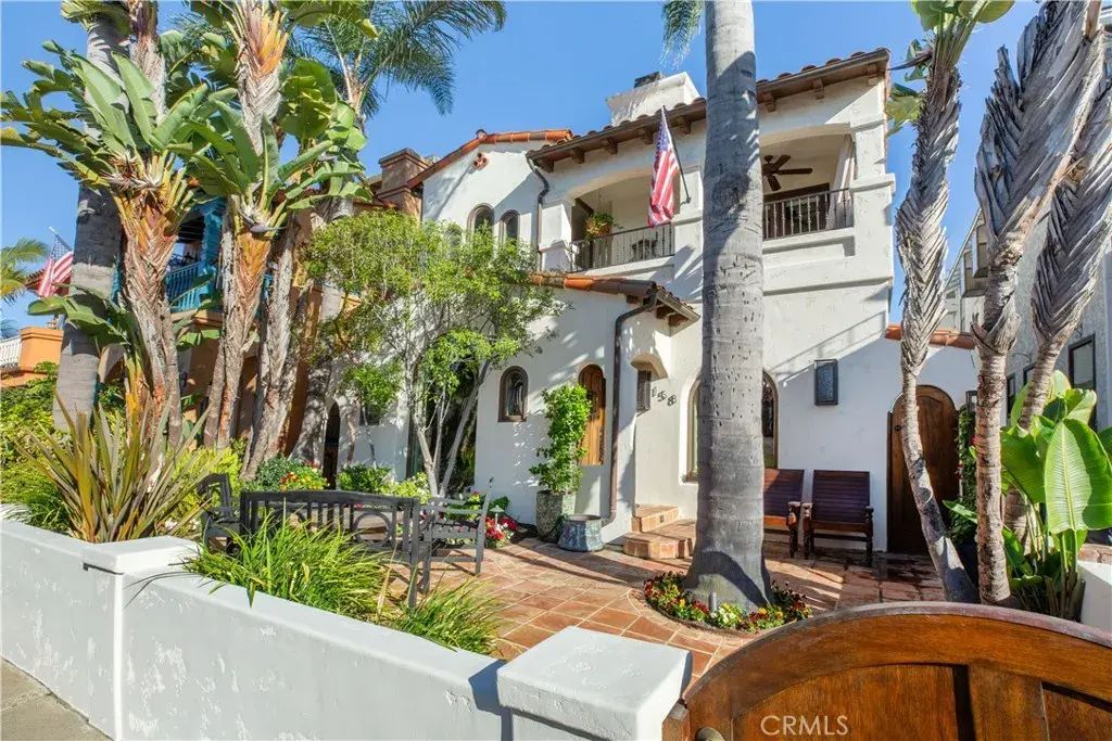 158 Santa Ana Avenue, Long Beach