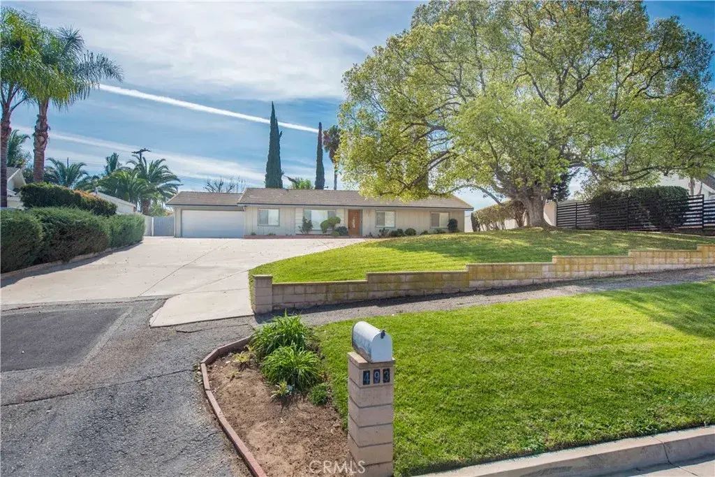 493 Corona Avenue, Corona