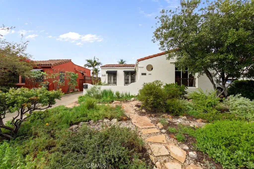 3747 Falcon Avenue, Long Beach