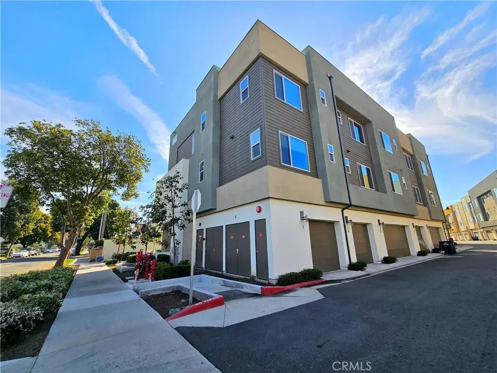 18 E Sunset, Long Beach