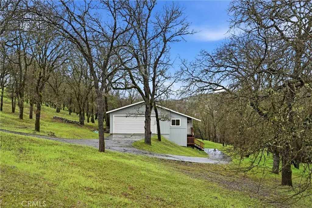 19474 Donkey Hill, Hidden Valley Lake