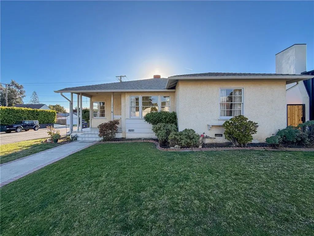 7975 Chase Avenue, Los Angeles