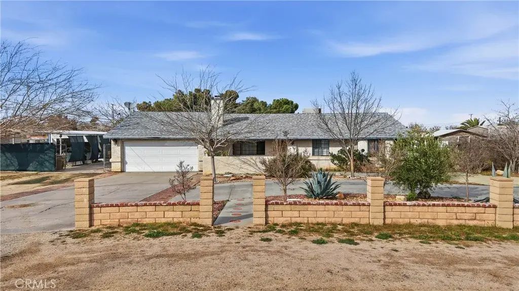 15572 Riverside Street, Hesperia