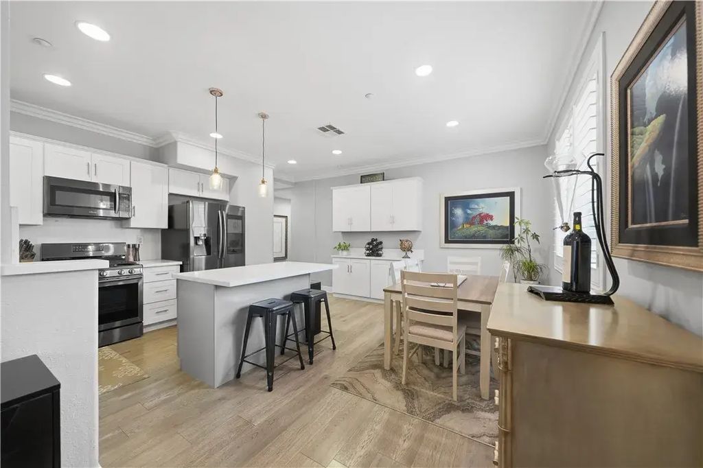 27580 Darrington Avenue 2, Murrieta