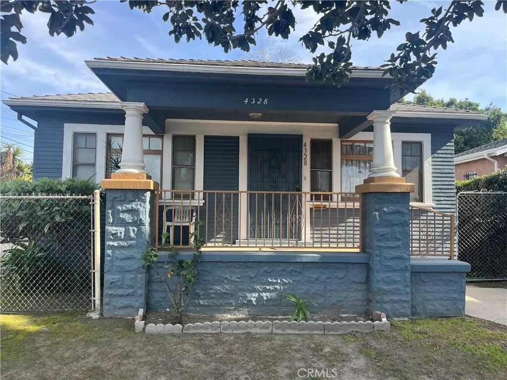 4328 Brighton Avenue, Los Angeles